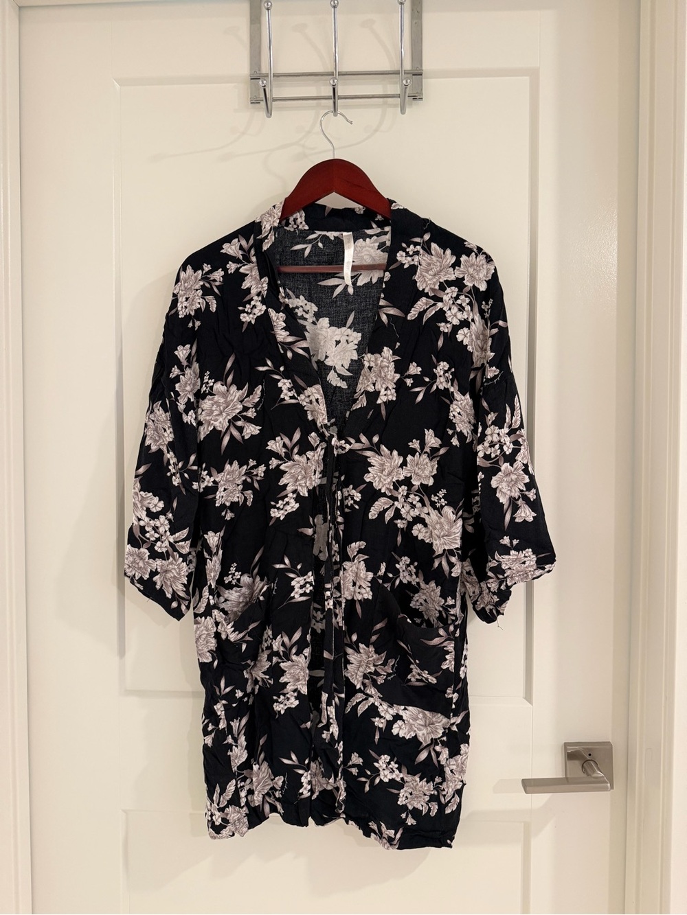 Spiritual Gangster Black Floral Kimono Robe